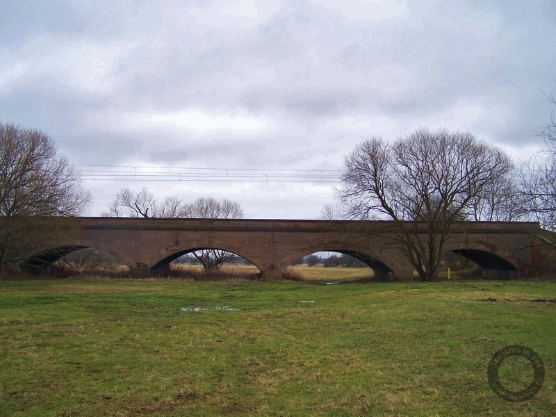Eisenbahnbrücke nördlich von Schkopau