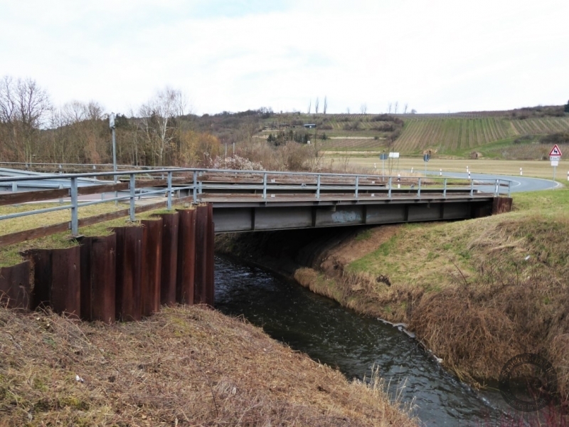 Salzabrücke (L156) zwischen Langenbogen und Höhnstedt im Saalekreis