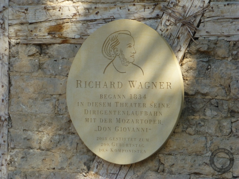 Gedenktafel für Richard Wagner am Theatergebäude in Bad Lauchstädt im Saalekreis