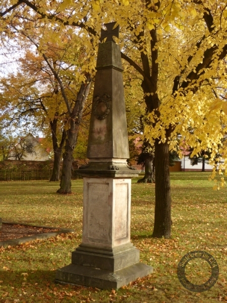 Kriegerdenkmal (Deutsch-Französischer Krieg) in Obhausen (Weida-Land) im Saalekreis