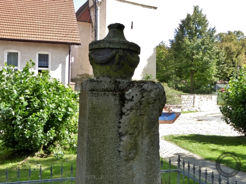 Kriegerdenkmal (Erster Weltkrieg) in Fienstedt (Salzatal) im Saalekreis
