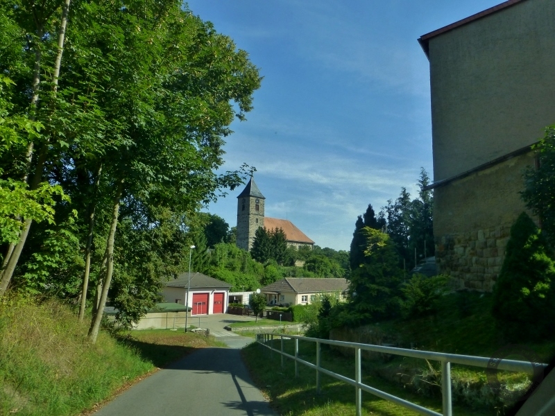 Kirche St. Petrus und Paulus in Oberschmon (Stadt Querfurt) im Saalekreis