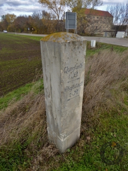 Wegweiserstein bei Obhausen (Weida-Land) im Saalekreis