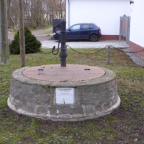 Dorfbrunnen in Zöberitz bei Halle im Saalekreis