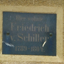 Gedenktafel für Friedrich Schiller in der Schillerstraße in Bad Lauchstädt im Saalekreis