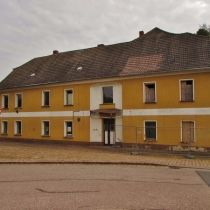 Schützenhaus in der Karl-Heyer-Straße in Löbejün