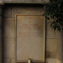 Erbbegräbnis Alfred Wernicke in Wallwitz (Petersberg) im Saalekreis