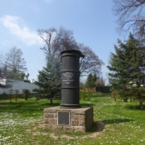 Denkmal für die erste deutsche Dampfmaschine in Löbejün im Saalekreis