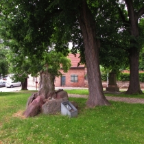 Kriegerdenkmal (Erster Weltkrieg?) in Beesenstedt (Salzatal) im Saalekreis