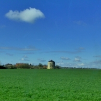 Turmholländer-Windmühle nördlich von Schafstädt im Saalekreis