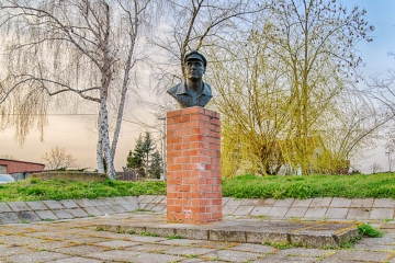 Ernst Thälmann Denkmal in Milzau im Saalekreis
